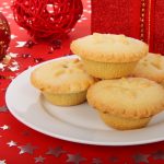 plate of mince pies